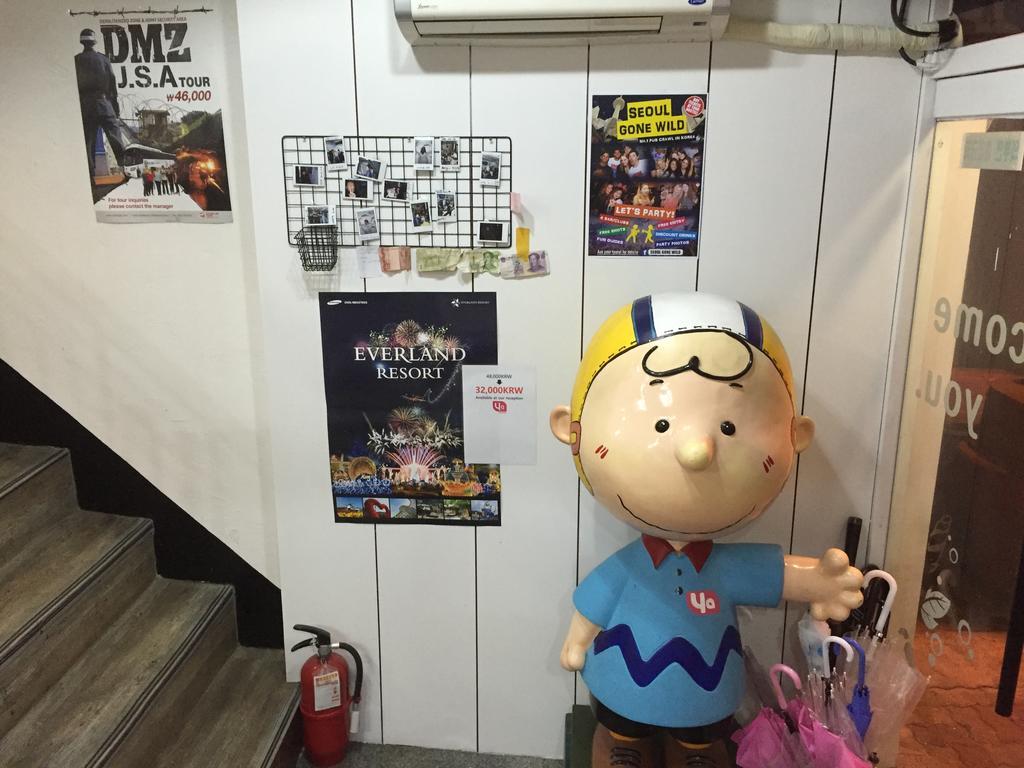 Yakorea Hostel Itaewon Сеул Экстерьер фото